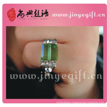Guangzhou Handmade Green Crystal Rectangle Rings
